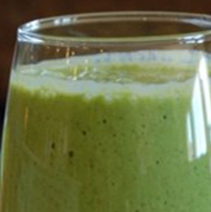 Chia and Yogurt Green Smoothie