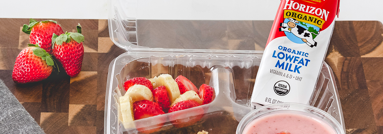 Strawberry and Yogurt Oat Bars